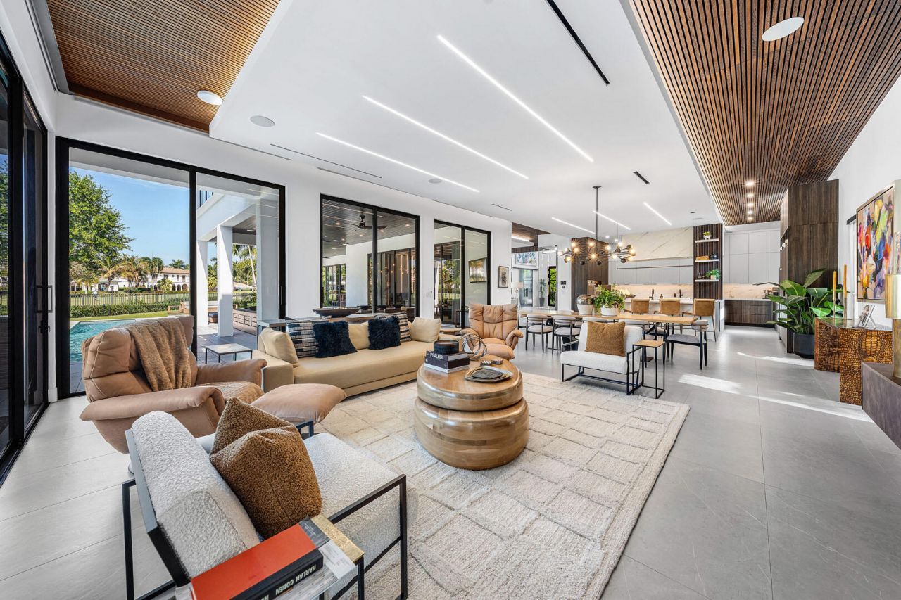 117 Thatch Palm Cove, Boca Raton, FL 33432 Photo