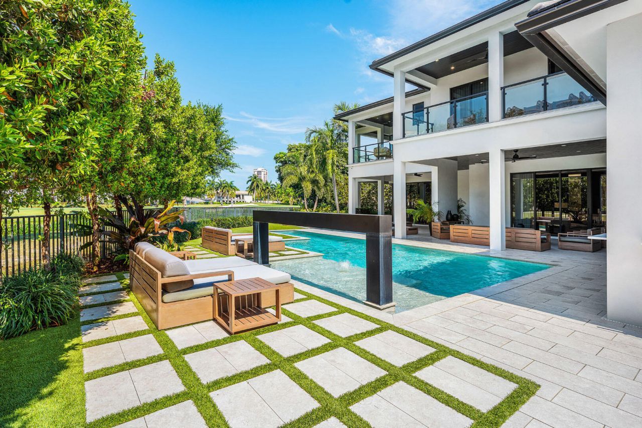 117 Thatch Palm Cove, Boca Raton, FL 33432 Photo