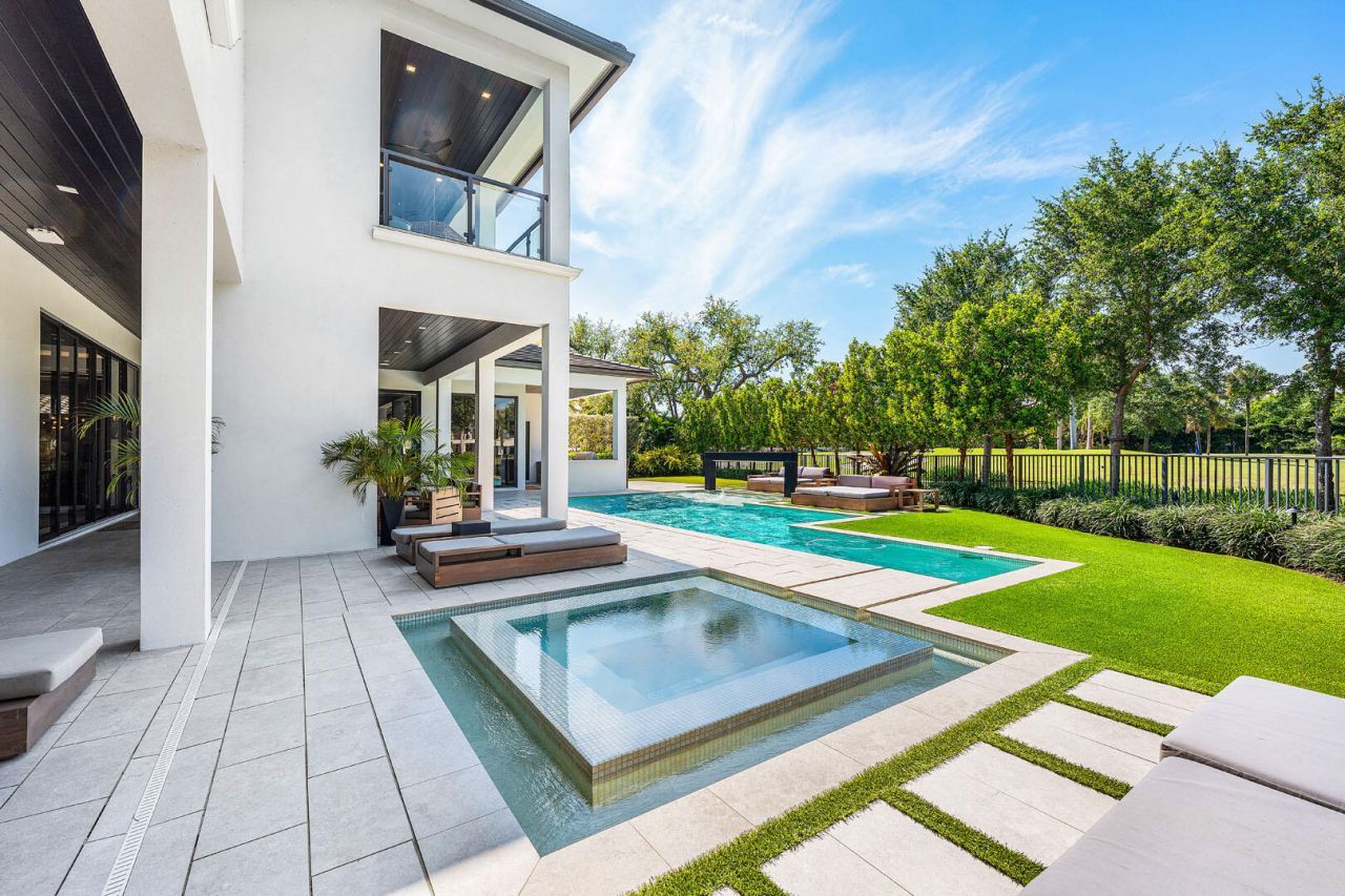 117 Thatch Palm Cove, Boca Raton, FL 33432 Photo