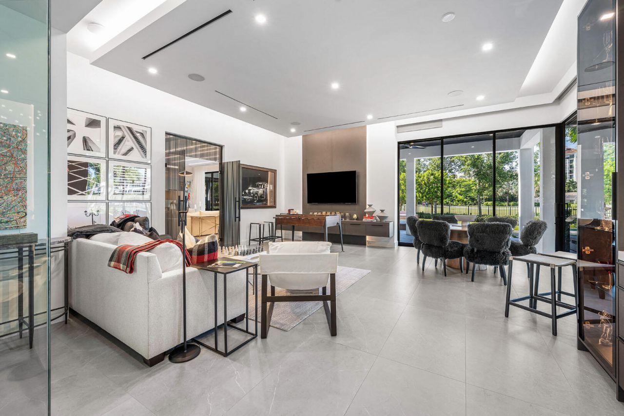 117 Thatch Palm Cove, Boca Raton, FL 33432 Photo