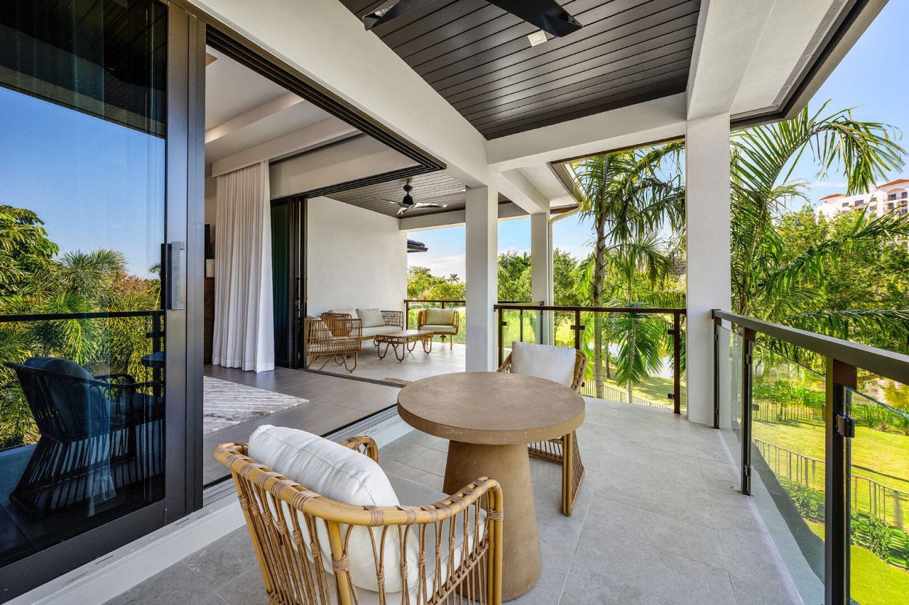 117 Thatch Palm Cove, Boca Raton, FL 33432 Photo