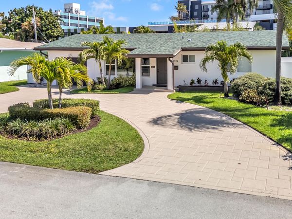 3374 NE 19th Avenue, Oakland Park, FL 33306