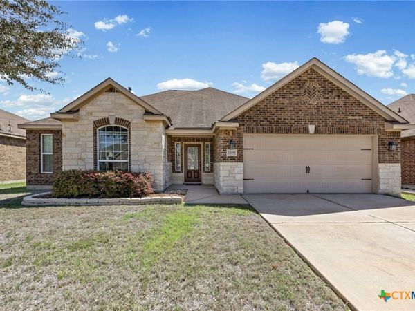 1205 Twin Estates Drive , Kyle, TX 78640