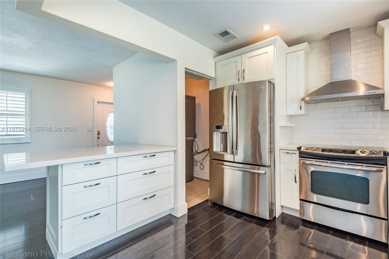 8871 NW 15th St , Pembroke Pines, FL 33024 Photo