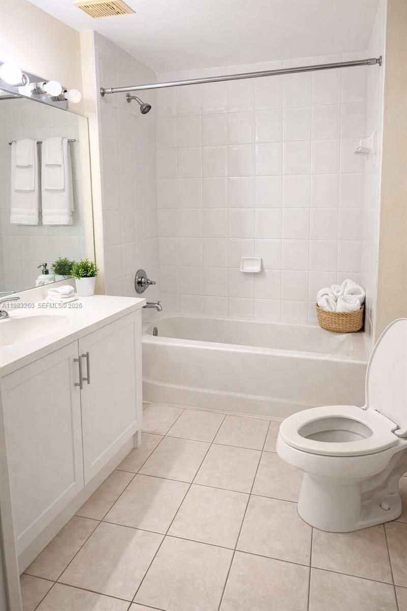 7940 N Nob Hill Rd , Unit 102, Tamarac, FL 33321 Photo