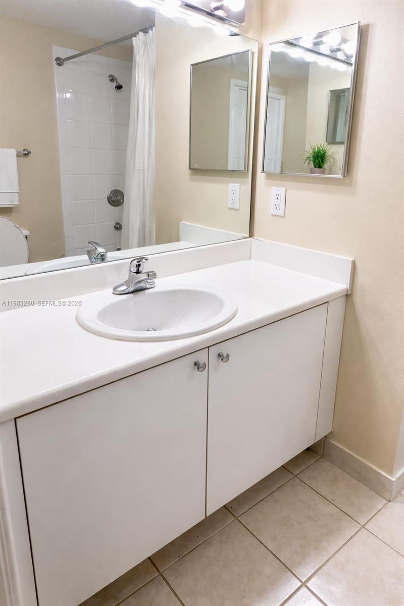 7940 N Nob Hill Rd , Unit 102, Tamarac, FL 33321 Photo