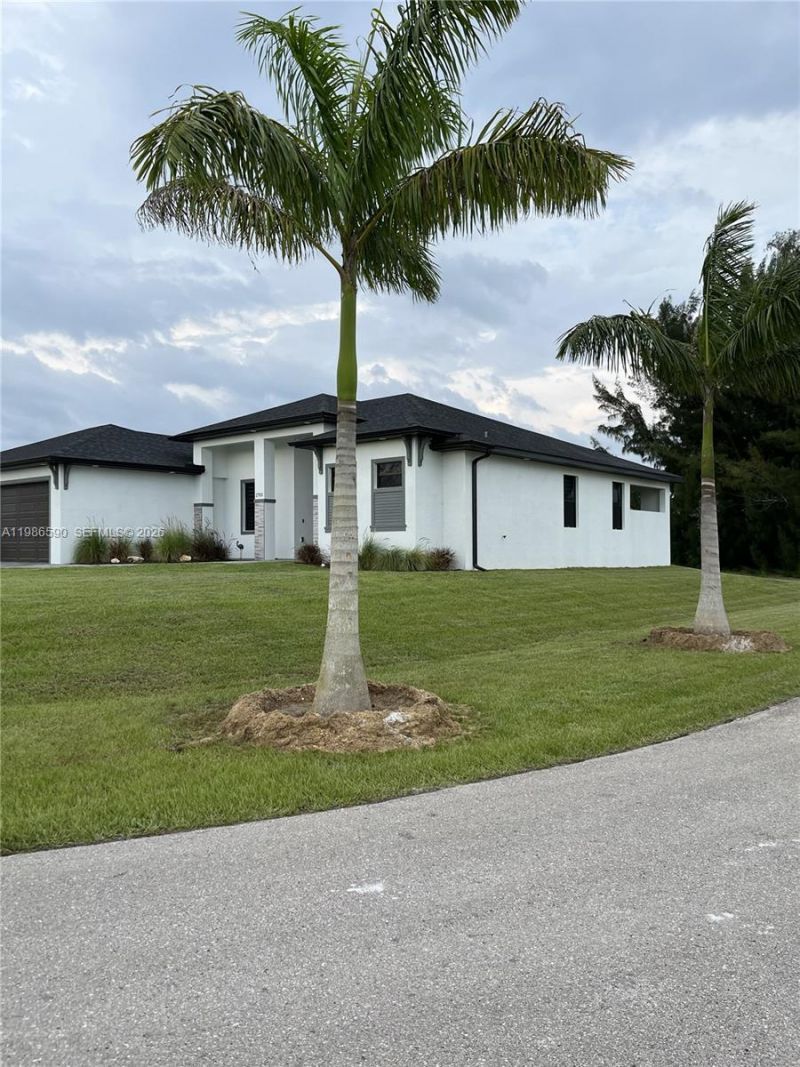 2701 Nw, Cape Coral, FL 33993 Photo