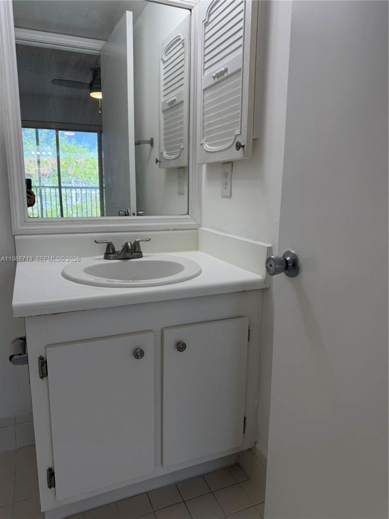 13355 SW 9th Ct, Unit 415H, Pembroke Pines, FL 33027 Photo