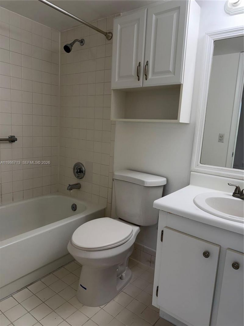 13355 SW 9th Ct, Unit 415H, Pembroke Pines, FL 33027 Photo