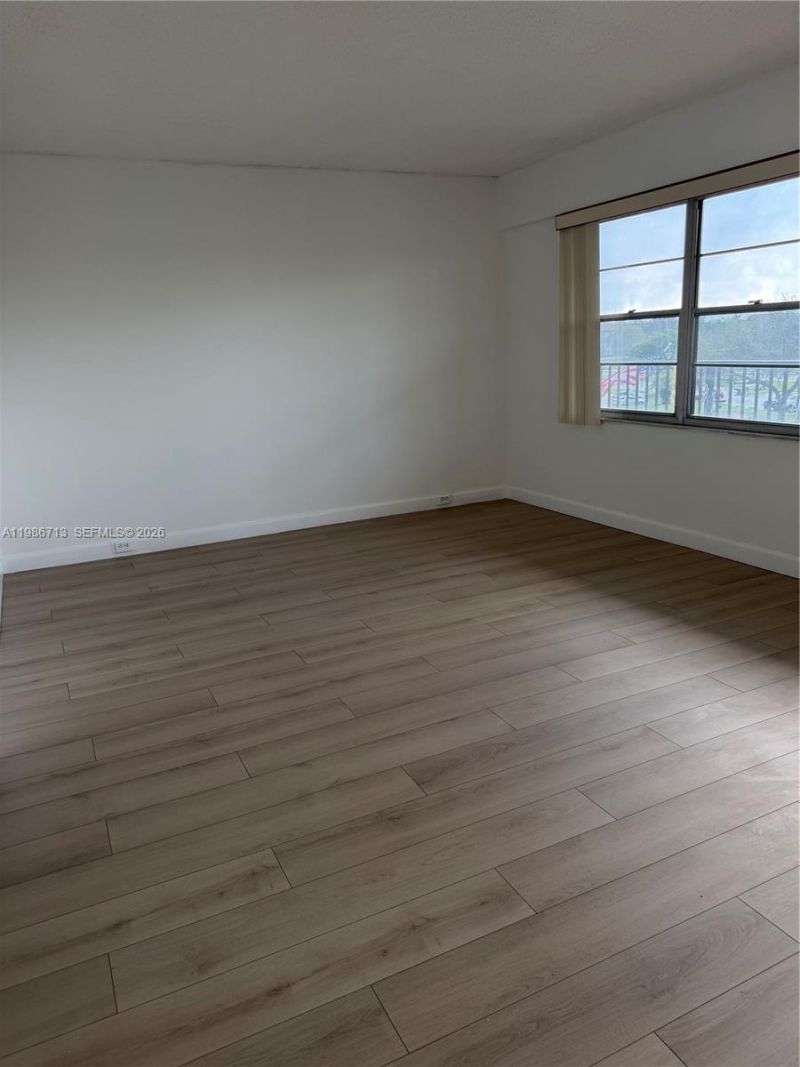 13355 SW 9th Ct, Unit 415H, Pembroke Pines, FL 33027 Photo