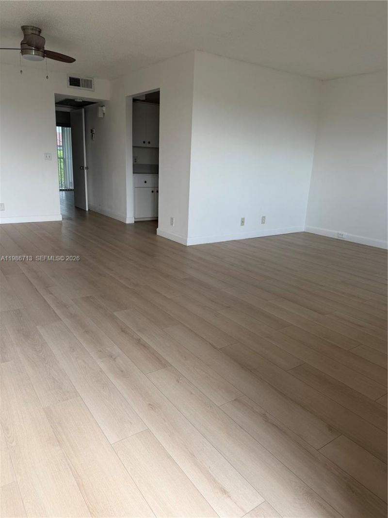 13355 SW 9th Ct, Unit 415H, Pembroke Pines, FL 33027 Photo