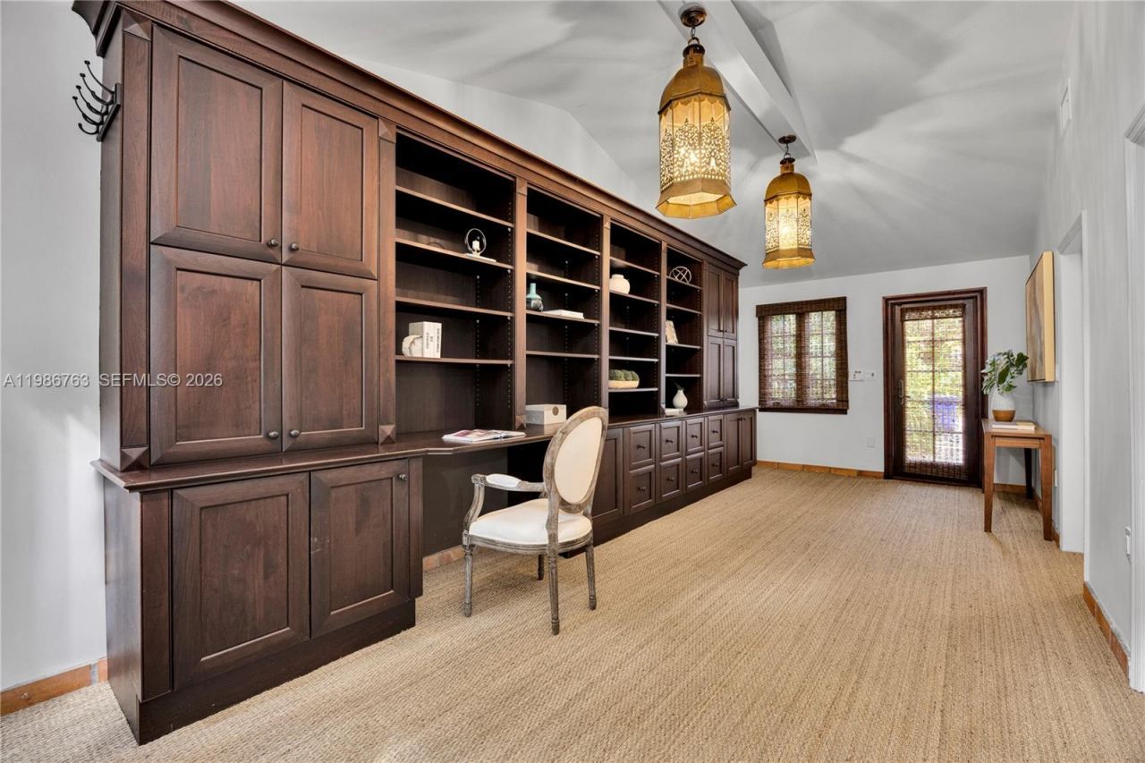 3820 Braganza Ave , Miami, FL 33133 Photo