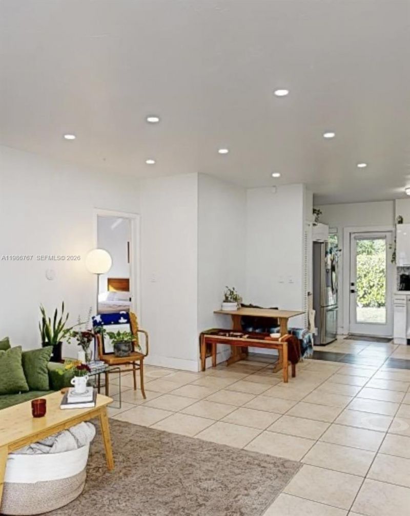 281 NE 112th St , Miami, FL 33161 Photo