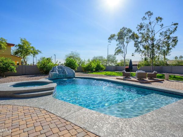 1735 W MORELOS Street, Chandler, AZ 85224