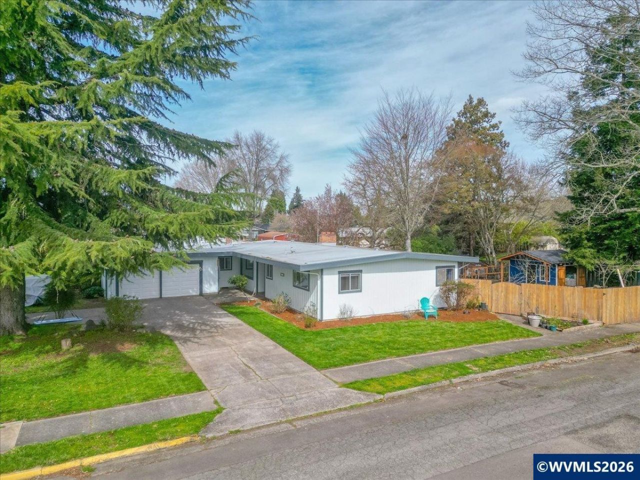 1775 Park Dr, Lebanon, OR 97355 Main Photo