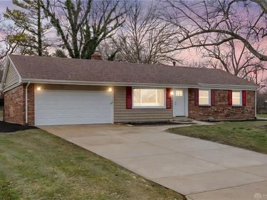 225 S Main Street, Centerville, OH 45458