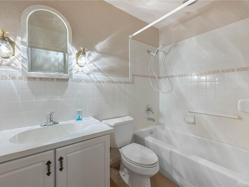 538 W Alex Bell Road, Washington Township, OH 45459 Photo 14