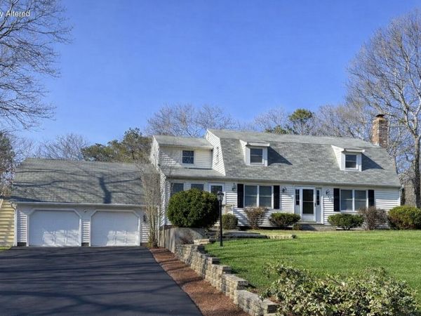 17 Andrew Road, Sagamore Beach, MA 02562