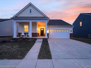 3108 Theodore E, Wixom, MI 48393