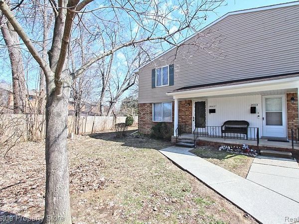 24417 Quad Park Lane, Clinton Twp, MI 48035
