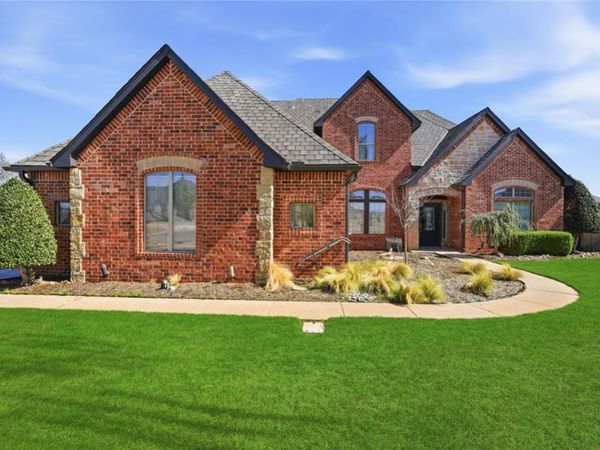 408 Mesa Verde Circle, Altus, OK 73521