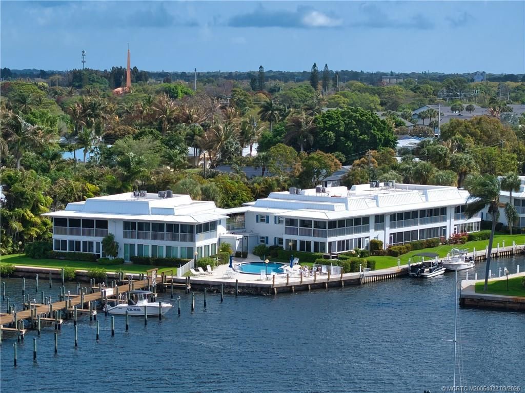 1862 SW Palm City Road, Unit 203, Stuart, FL 34994 Photo