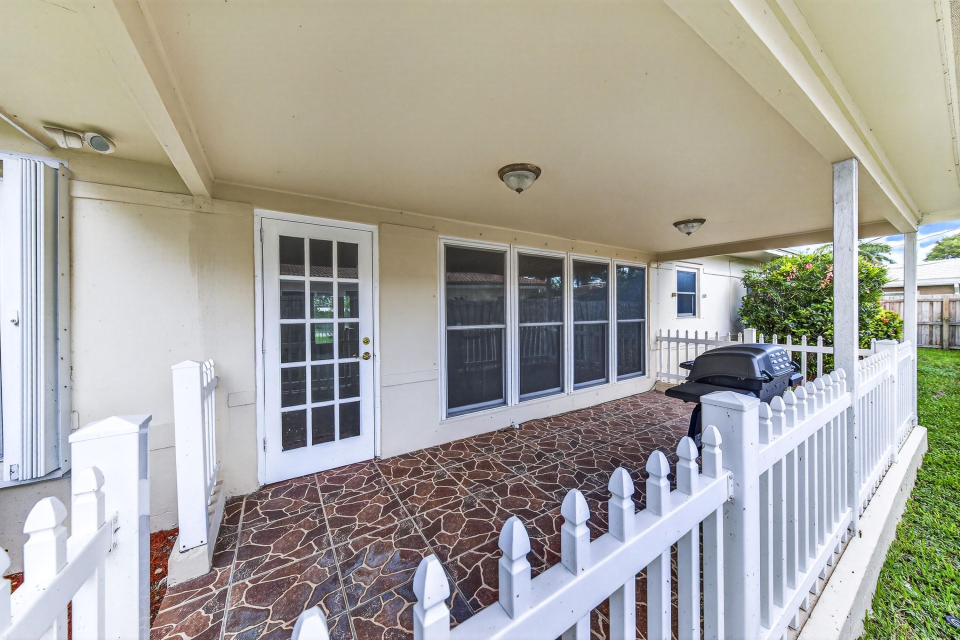 2750 SE 3rd Street, Pompano Beach, FL 33062 Photo