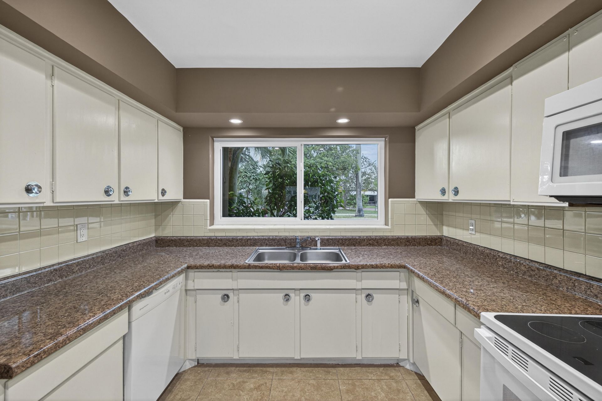 2750 SE 3rd Street, Pompano Beach, FL 33062 Photo