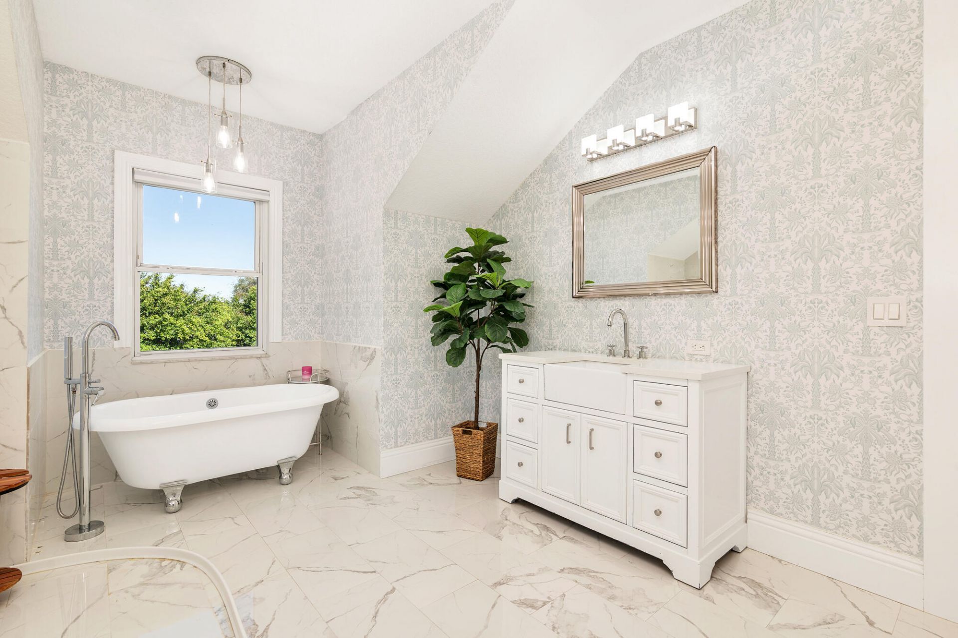 8389 SE Woodcrest Place, Hobe Sound, FL 33455 Photo