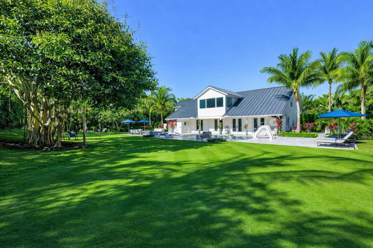 8389 SE Woodcrest Place, Hobe Sound, FL 33455 Photo