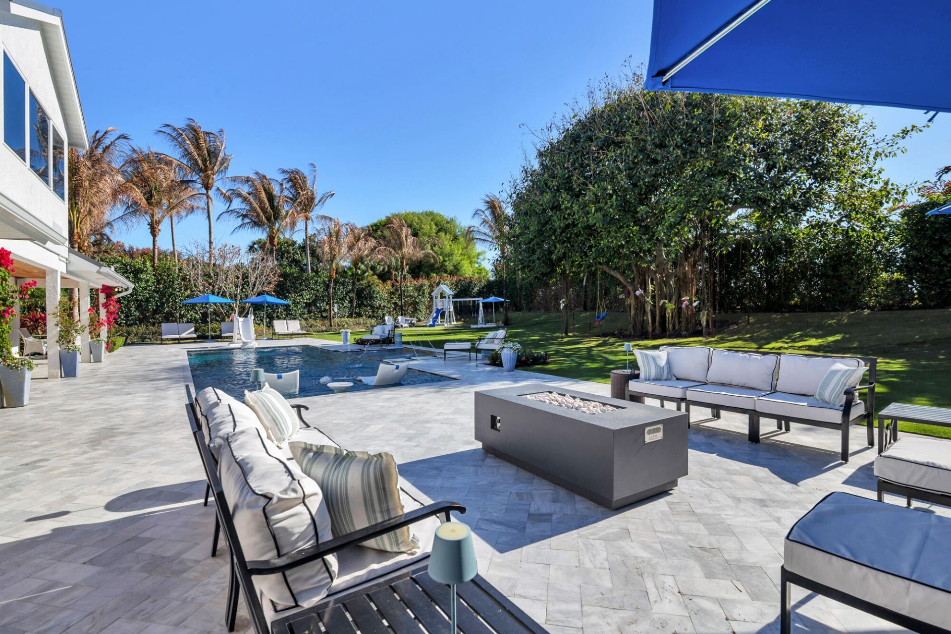 8389 SE Woodcrest Place, Hobe Sound, FL 33455 Photo