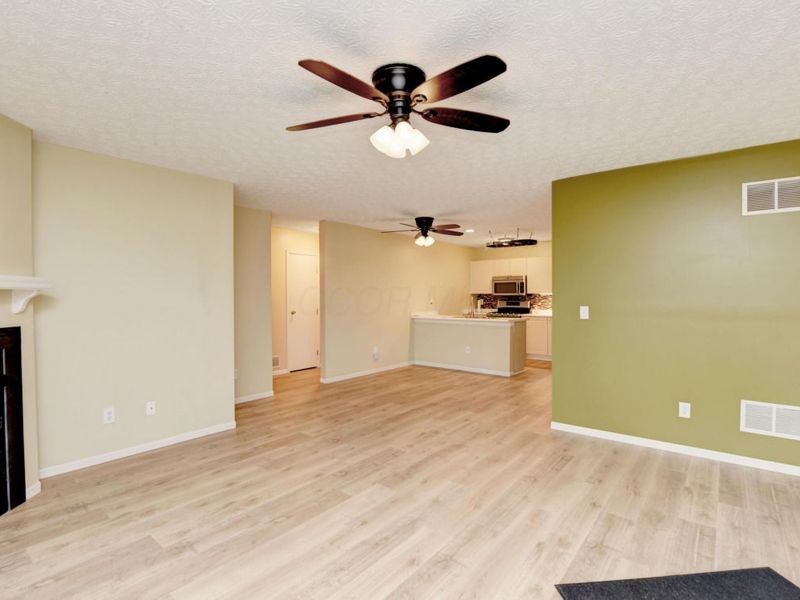 4704 Hobson Drive, Unit 4A, Columbus, OH 43228 Photo 13