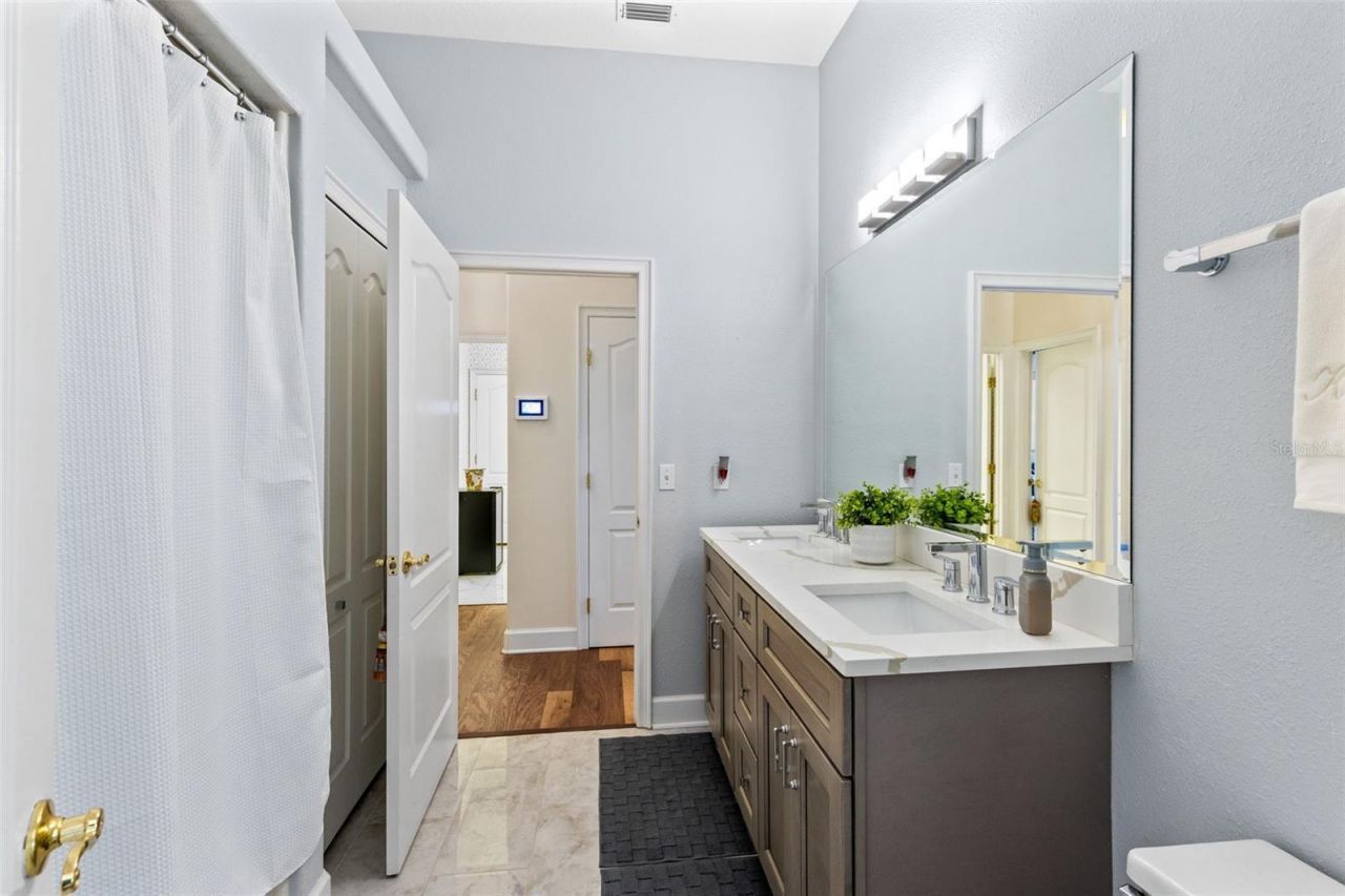 8656 Glyborne Court, Orlando, FL 32825 Photo