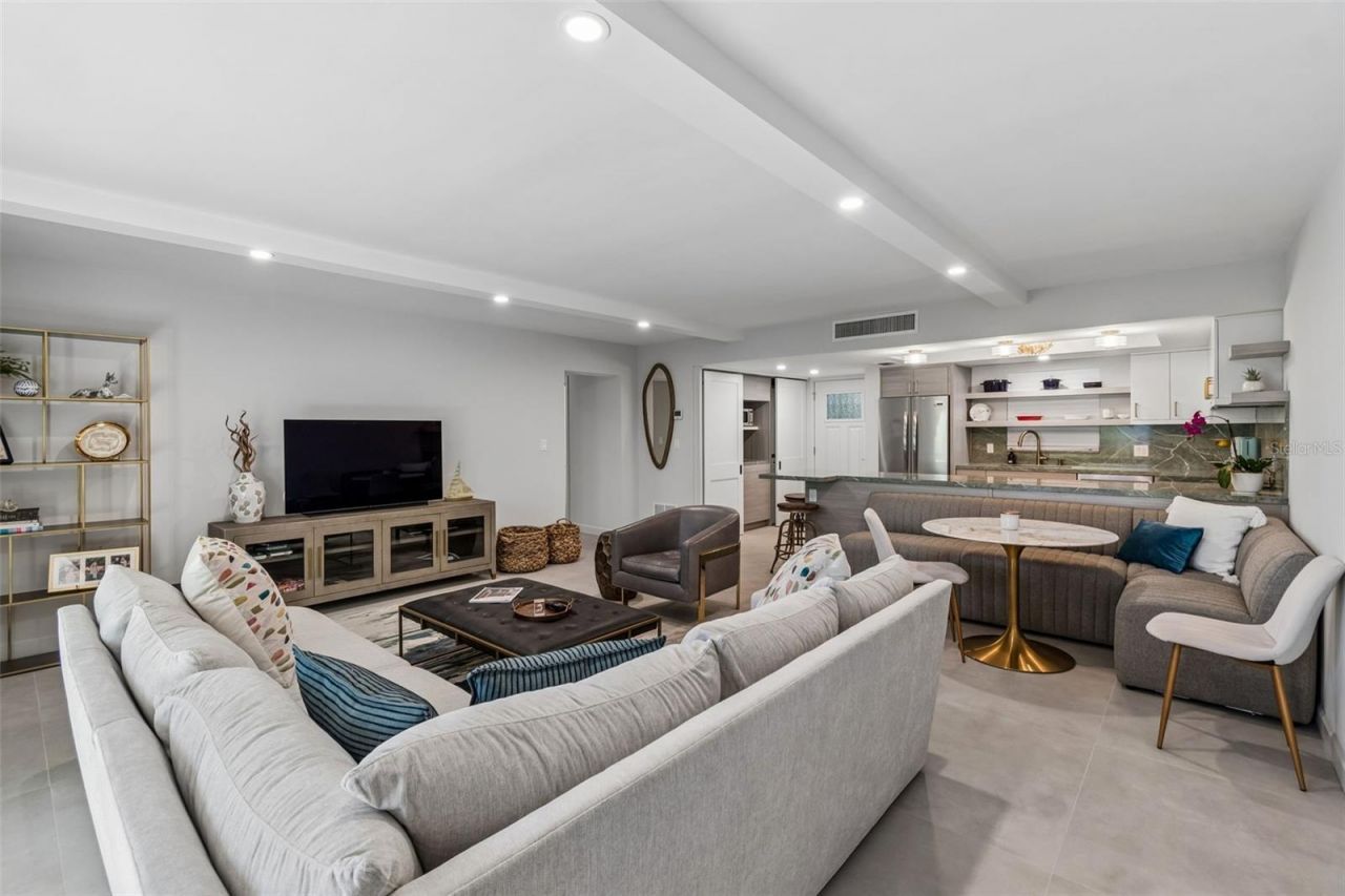 105 4th Avenue Ne, Unit 226, Saint Petersburg, FL 33701 Photo