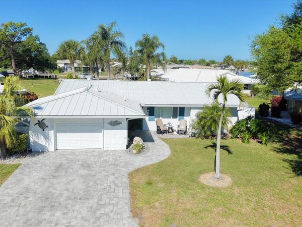 35 OAKWOOD DRIVE N, Unit 35, ENGLEWOOD, FL 34223