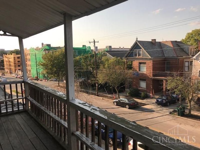 241 E University Avenue, Cincinnati, OH 45219 Photo 10