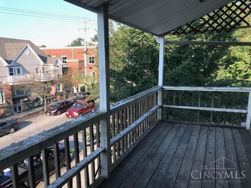 241 E University Avenue, Cincinnati, OH 45219 Photo 11