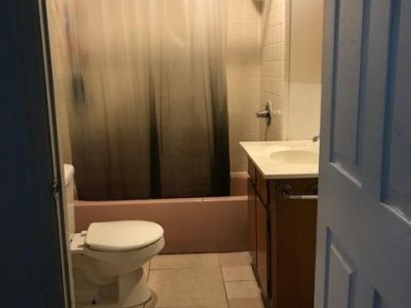 241 E University Avenue, Cincinnati, OH 45219 Photo 6