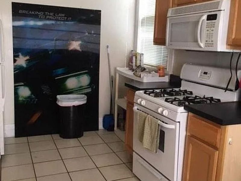 225 E University Avenue, Cincinnati, OH 45219 Photo 2