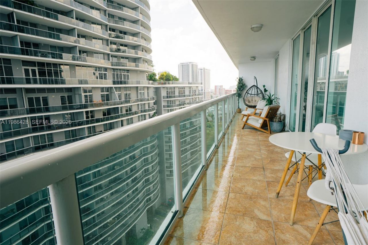 1800 N Bayshore Dr, Unit 1412, Miami, FL 33132 Photo