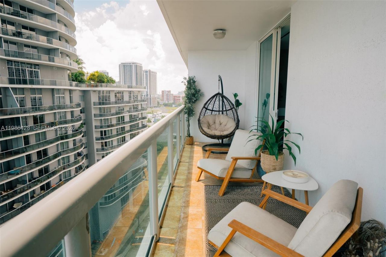 1800 N Bayshore Dr, Unit 1412, Miami, FL 33132 Photo