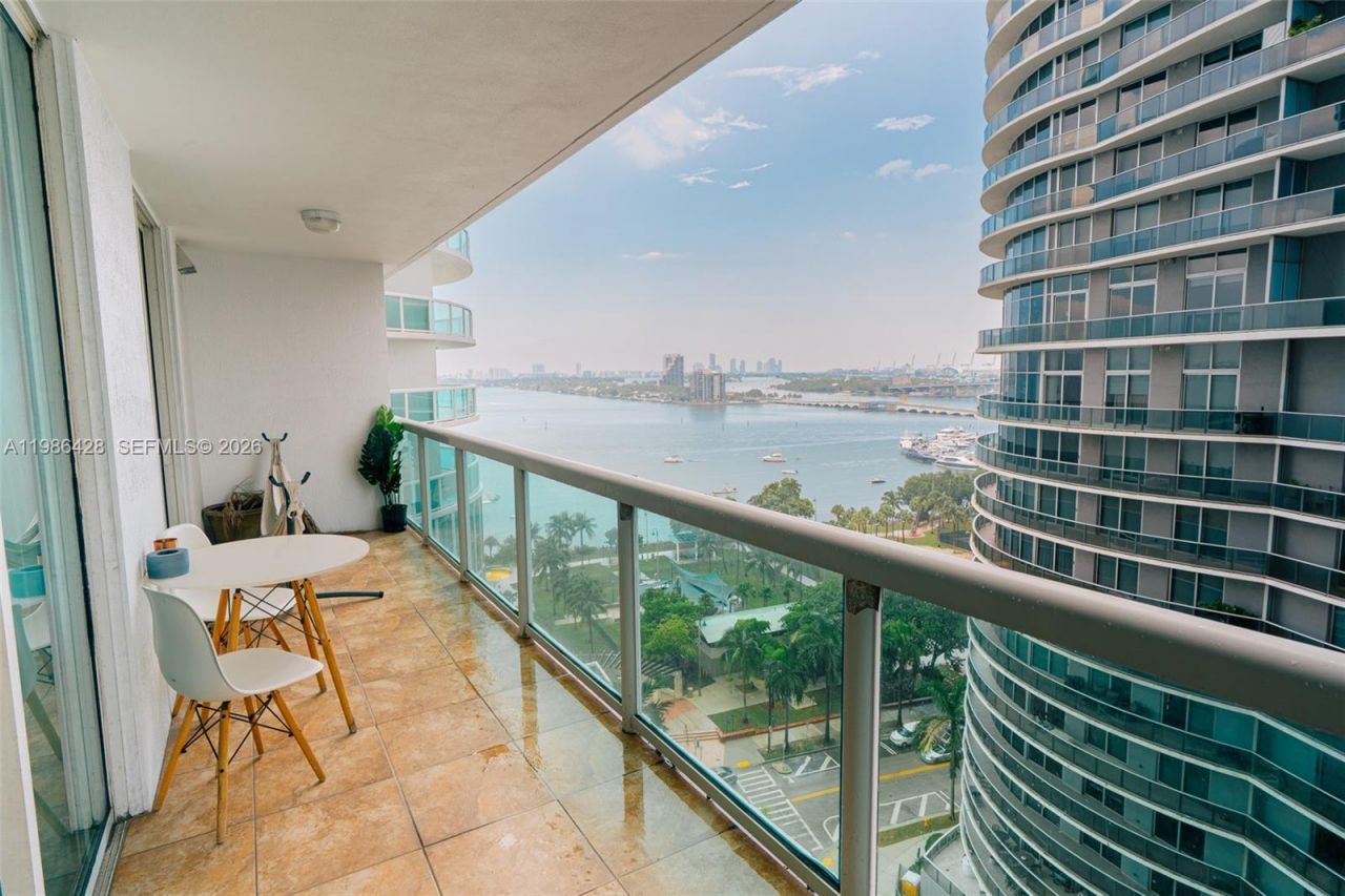 1800 N Bayshore Dr, Unit 1412, Miami, FL 33132 Photo