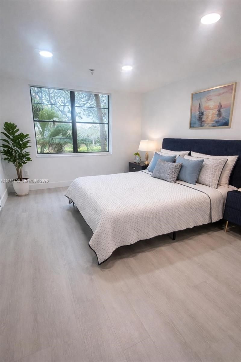 671 NE 195th St, Unit 219-E, Miami, FL 33179 Photo