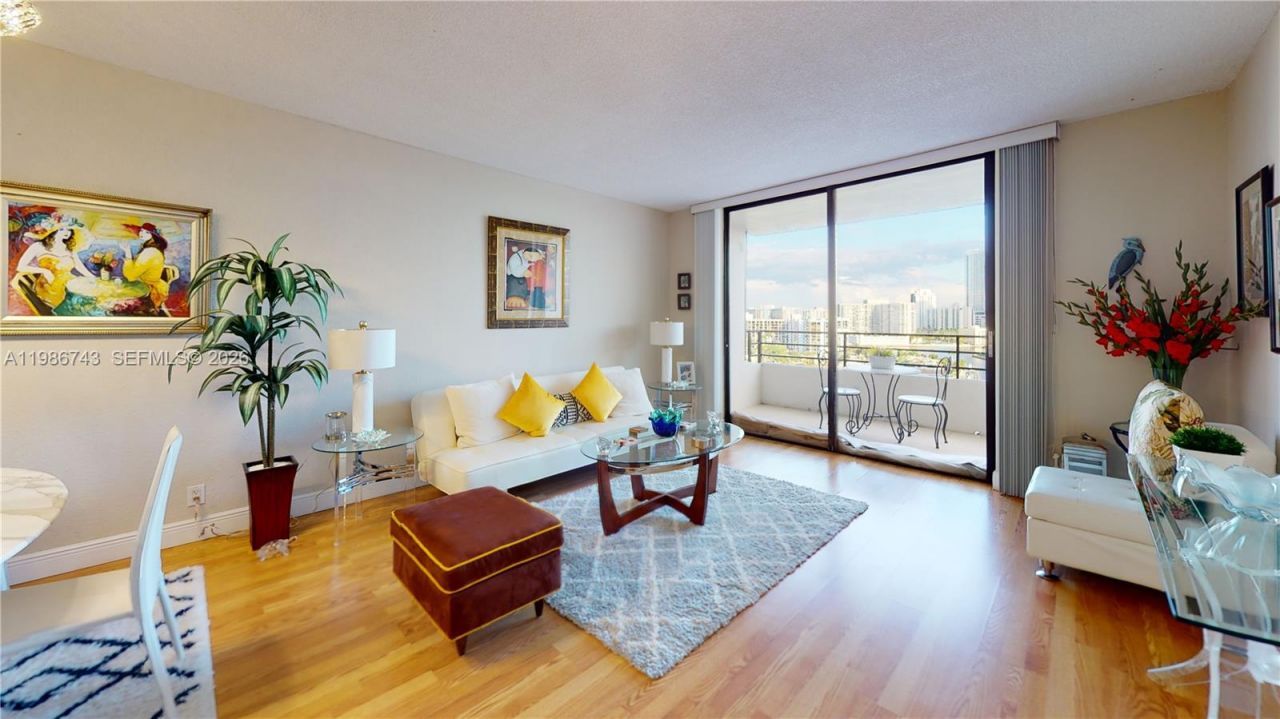500 Three Islands Blvd, Unit 902, Hallandale Beach, FL 33009 Photo