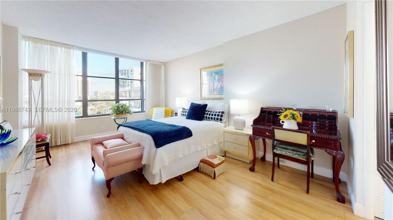 500 Three Islands Blvd, Unit 902, Hallandale Beach, FL 33009 Photo