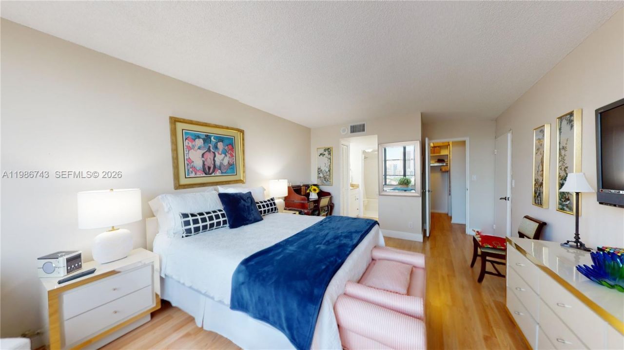 500 Three Islands Blvd, Unit 902, Hallandale Beach, FL 33009 Photo