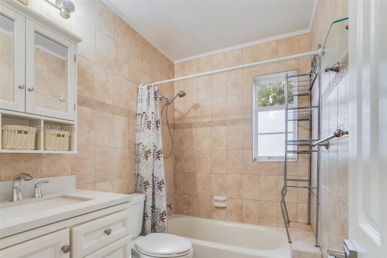 1632 NW 6th Ave , Fort Lauderdale, FL 33311 Photo