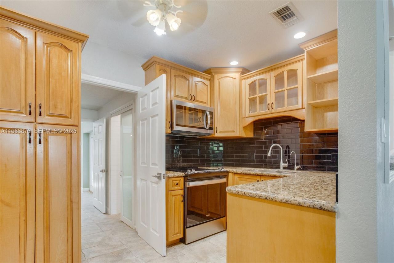 1632 NW 6th Ave , Fort Lauderdale, FL 33311 Photo