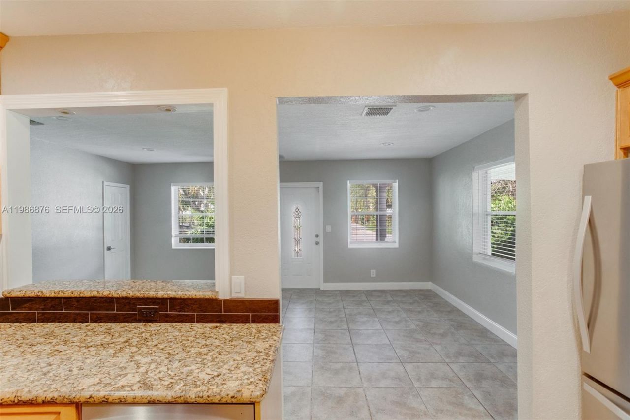 1632 NW 6th Ave , Fort Lauderdale, FL 33311 Photo