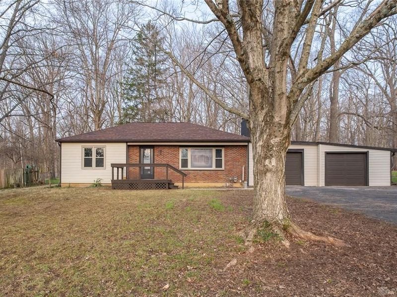 1073 Forest Drive, Beavercreek, OH 45434 Photo 1